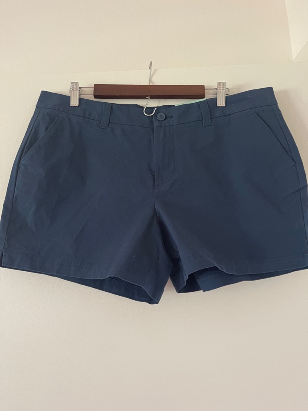 Magellan Outdoors Navy Women's Stretch Shorts